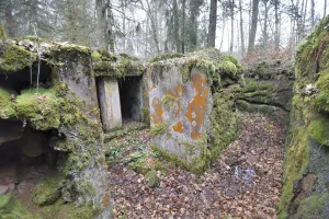 Ligne Maginot - GLASBRONN - (Casemate d'infanterie - Simple) - Accès à trois niches de stockage