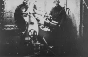 Ligne Maginot - ROCHONVILLERS - A8 - (Ouvrage d'artillerie) - Pièce de 135 mm sous casemate du bloc 5