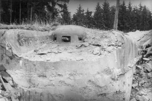 Ligne Maginot - WINDSTEIN - (Casemate d'infanterie - double) - Vue en 1940 de la cloche JM Ouest