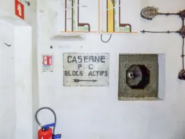 Ligne Maginot - FOUR A CHAUX - FAC - (Ouvrage d'artillerie) - Entrée de la caserne
Poste de défense FM