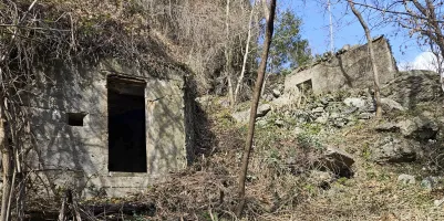 Ligne Maginot - VALABRES - (Abri) - Le blockhaus au dessus de l'abri.