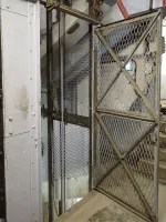 Ligne Maginot - FOUR A CHAUX - FAC - (Ouvrage d'artillerie) - Bloc 2
La porte du monte-charge à l'étage intermédiaire ouverte