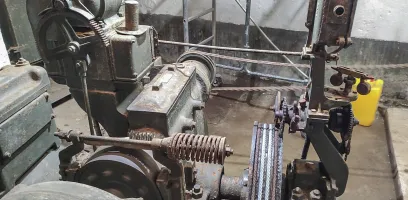 Ligne Maginot - FOUR A CHAUX - FAC - (Ouvrage d'artillerie) - Bloc 2
Détail du moteur pour le contrôle de la vitesse du monte-charge