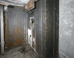 Ligne Maginot - RAMSTEIN OUEST - (Casemate d'infanterie - Simple) - La caponnière de défense de l'entrée.