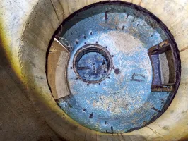 Ligne Maginot - CÔTE DE VIGNEULLES - (Observatoire d'artillerie) - La coupole vu d'en bas