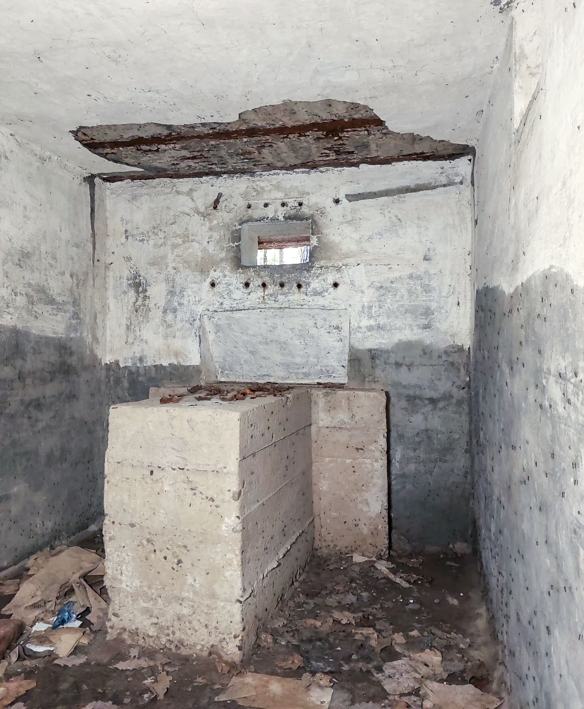 Ligne Maginot - MAIN DU PRINCE 2 - (Blockhaus pour arme infanterie) - Blockhaus mitrailleuse de gauche - Gregory Fuchs