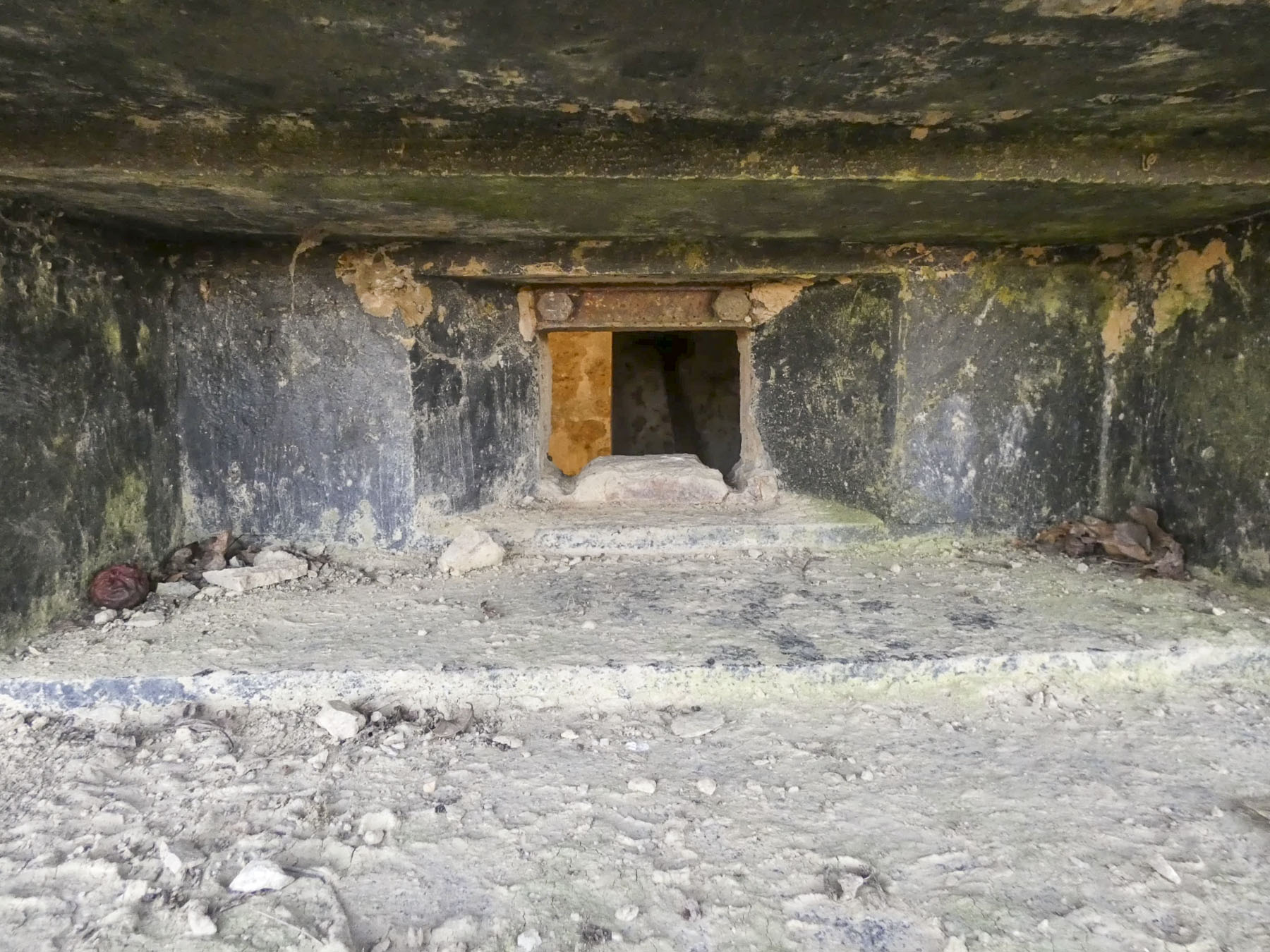 Ligne Maginot - LEGERET NORD 3 - C5-B - (Blockhaus pour canon) - L'embrasure pour une mitrailleuse. - STENGER Mathieu
