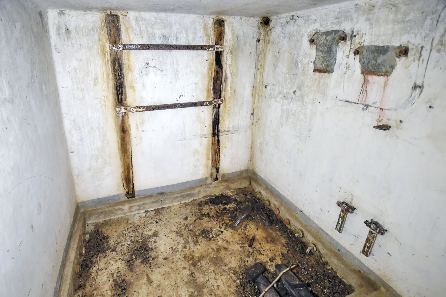 Ligne Maginot - D4 - (Chambre de coupure - Avec central) -  - Ludovic KNAPP