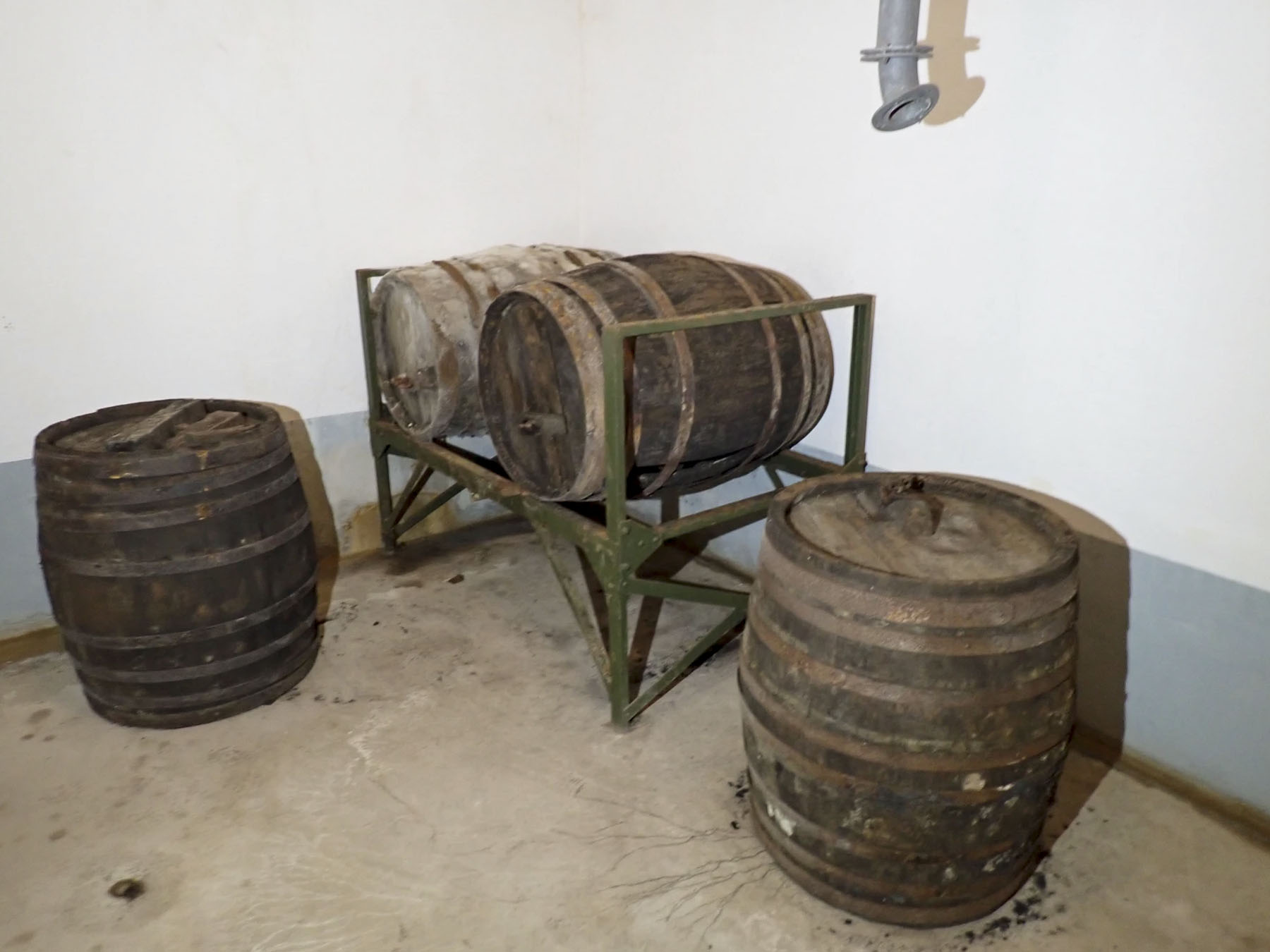 Ligne Maginot - FOUR A CHAUX - FAC - (Ouvrage d'artillerie) - Cave a vins - J.Luc