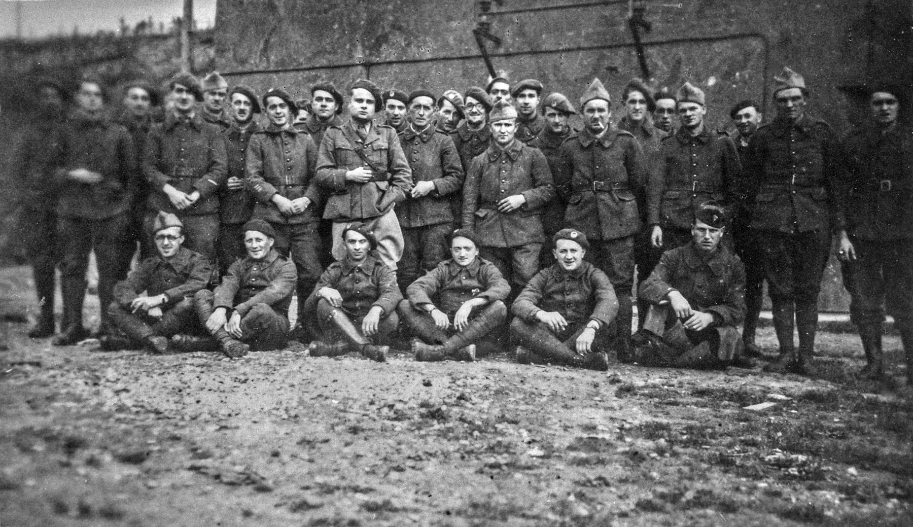 Ligne Maginot - SCHIESSECK - (Ouvrage d'artillerie) - L'effectif du bloc au complet
avril 1940 - Inconnu