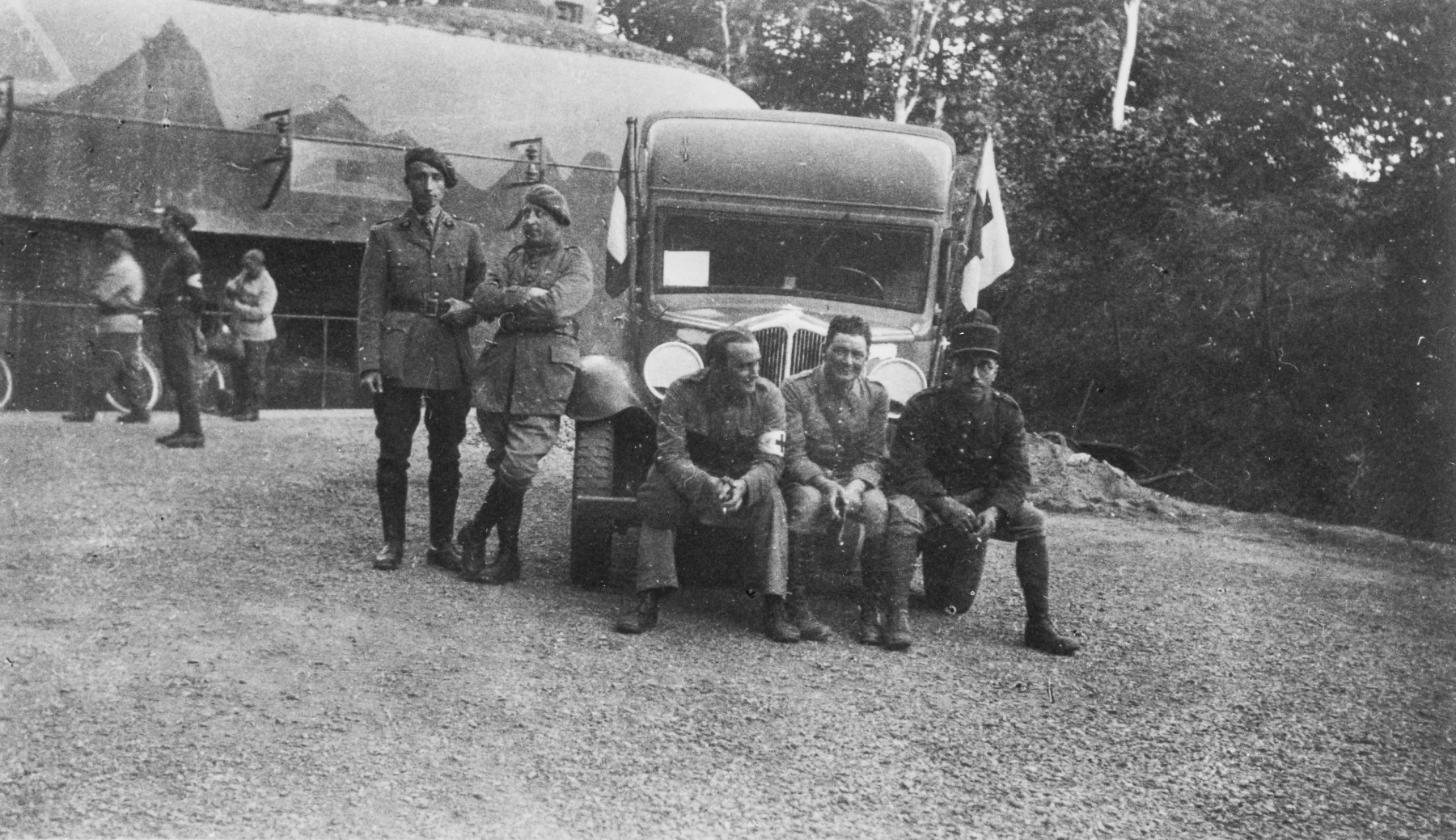 Ligne Maginot - BOUSSE - A24 - (Ouvrage d'infanterie) - Med Caron, Cne Wolff, Med Nouailles, Cne Lendi, Lt Gendre - Inconnu
