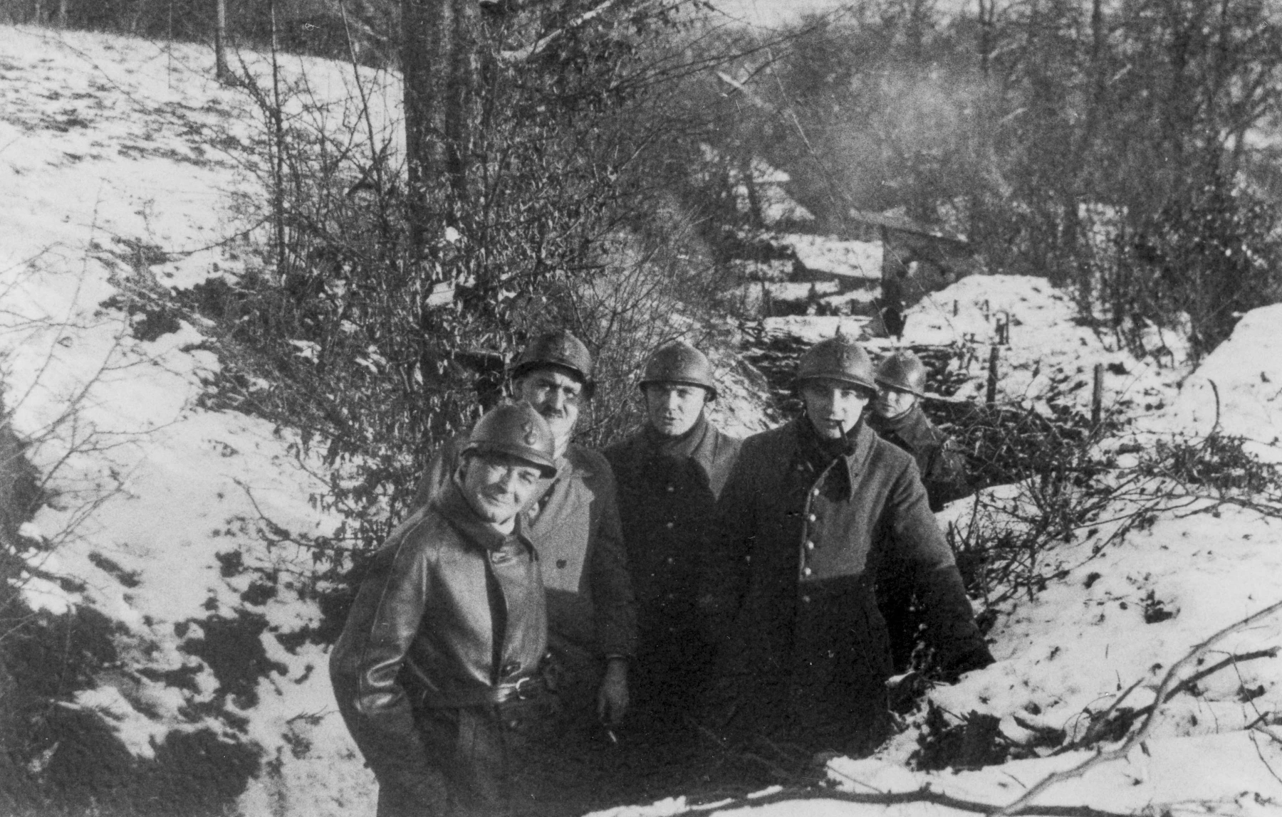 Ligne Maginot - BOUSSE - A24 - (Ouvrage d'infanterie) - A proximité de l'ouvrage , décembre 1939
Cne Lendi, Lt Bauche, Lt Massan, Lt Bentz, SLt Winter - Inconnu