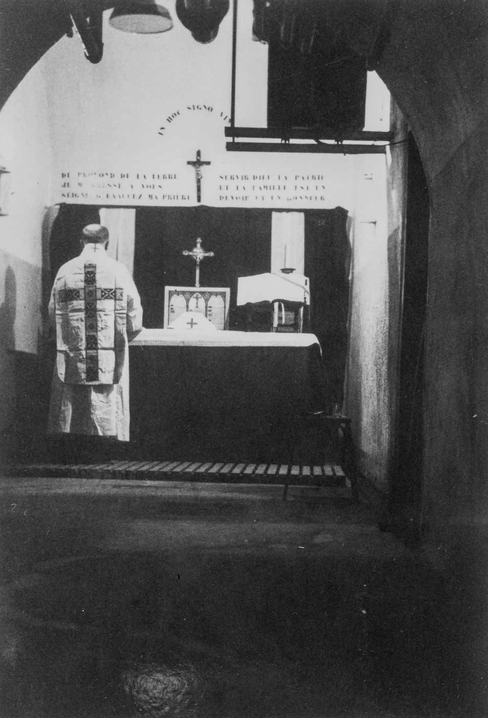 Ligne Maginot - BOUSSE - A24 - (Ouvrage d'infanterie) - La chapelle de l'ouvrage
Abbé Oby - Inconnu