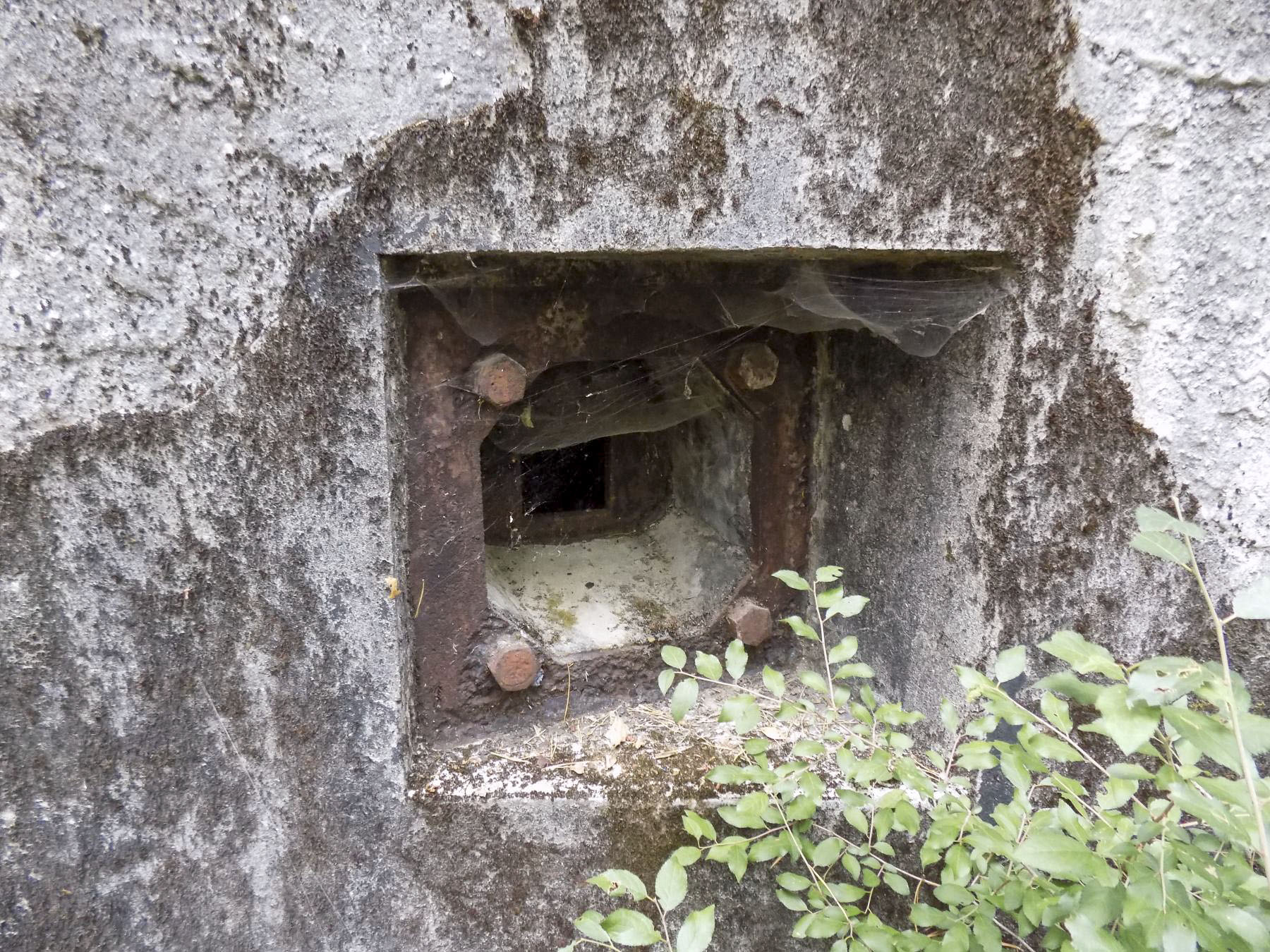 Ligne Maginot - HANAU 1 - (Blockhaus pour canon) - Créneau FM - J.Luc