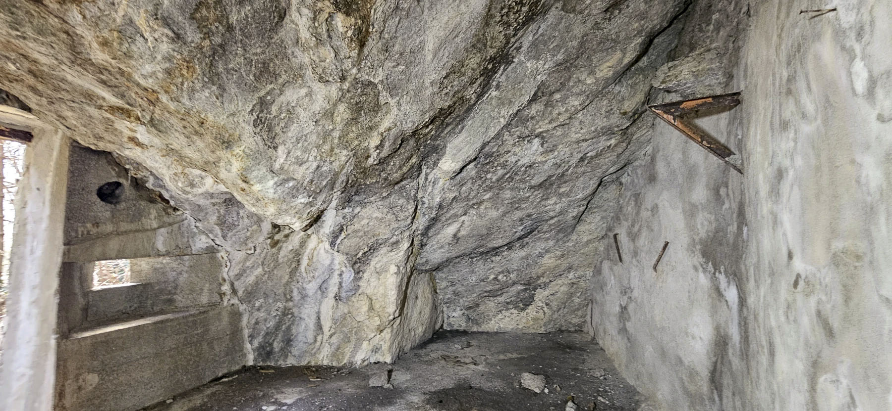 Ligne Maginot - VALABRES - (Abri) - 


 - ELLENA Daniel - CUNY Philippe