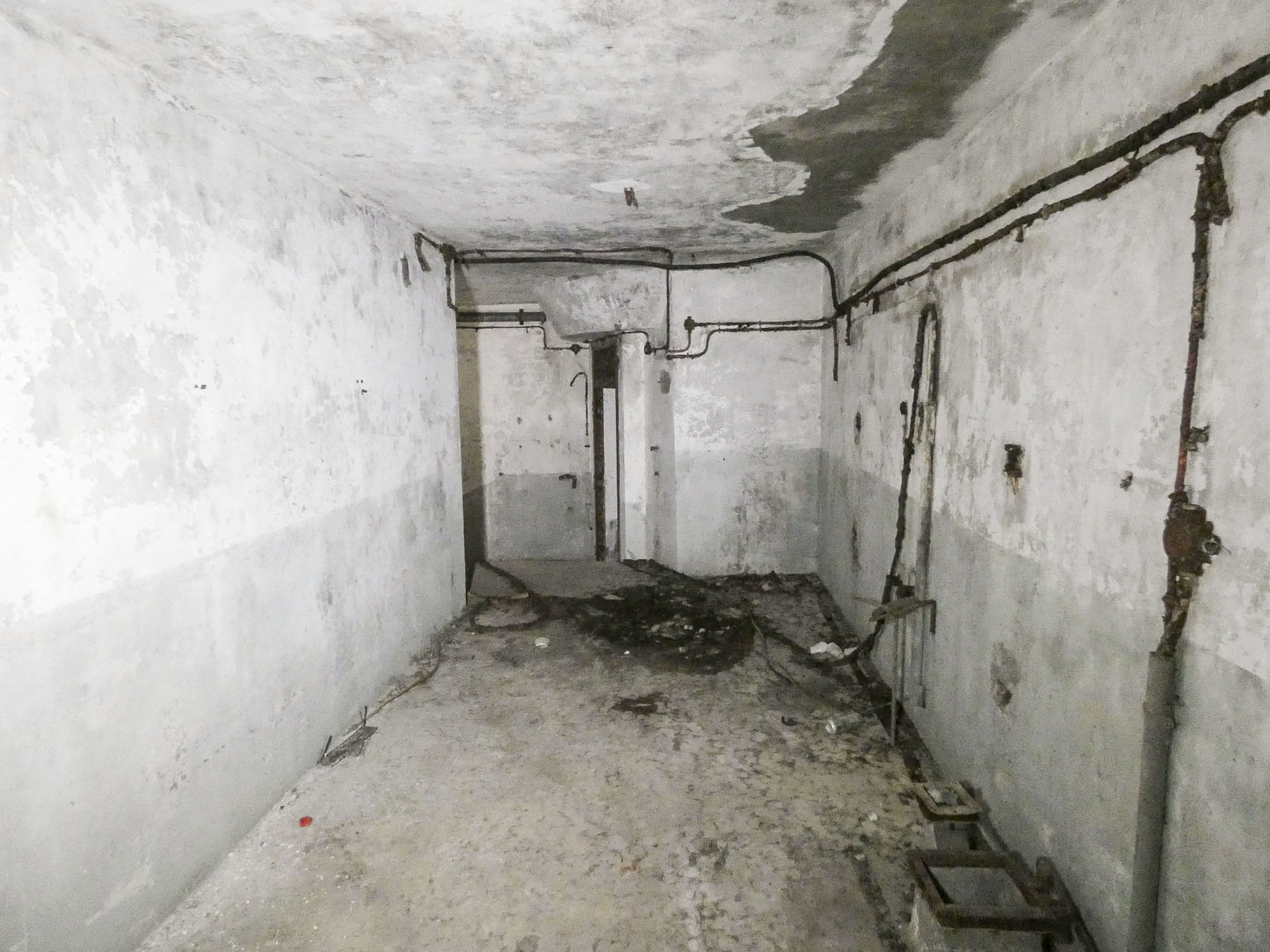 Ligne Maginot - RAMSTEIN OUEST - (Casemate d'infanterie - Simple) - Le local de la ventilation et la salle des filtres. - STENGER Mathieu