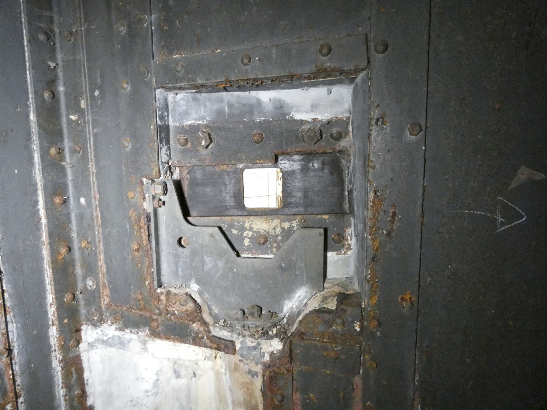 Ligne Maginot - RAMSTEIN OUEST - (Casemate d'infanterie - Simple) - Le créneau pour FM. - STENGER Mathieu