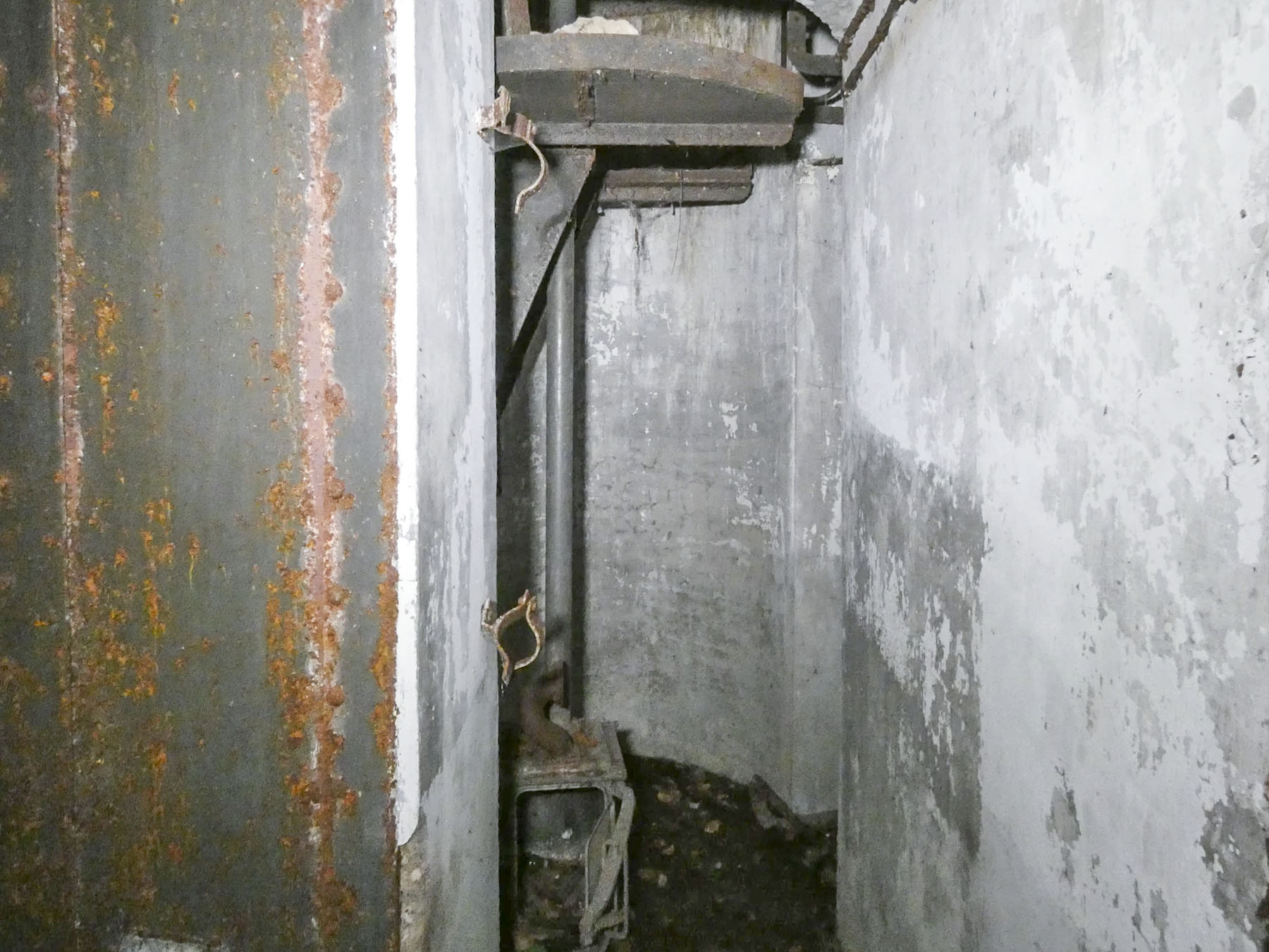 Ligne Maginot - RAMSTEIN OUEST - (Casemate d'infanterie - Simple) - La cloche GFM. - STENGER Mathieu